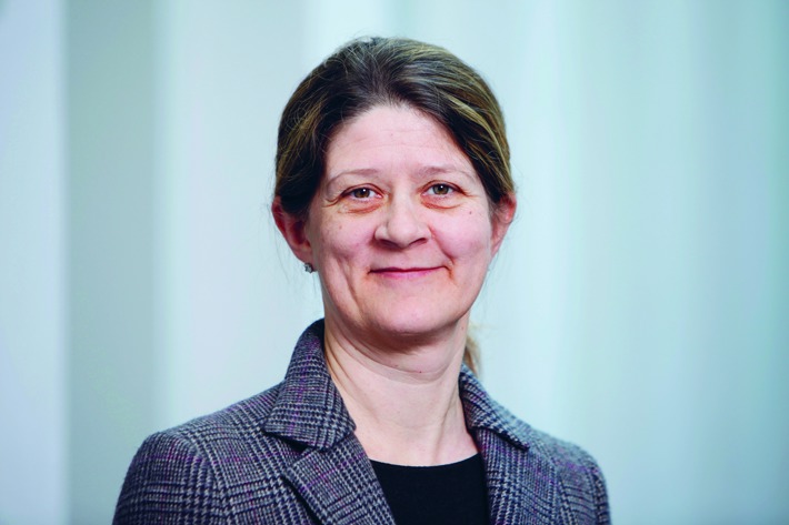Pr Gudela Grote Elle enseigne et mène des recherches à l'EPFZ Zurich. La psychologue du travail et des organisations s'intéresse depuis longtemps déjà à la question des nouveaux modèles de travail. Dès 2011, elle a publié, en tant qu’éditrice du livre blanc «Travailler n'importe où – entre productivité et qualité de vie», au sujet des défis et des opportunités du travail flexible.